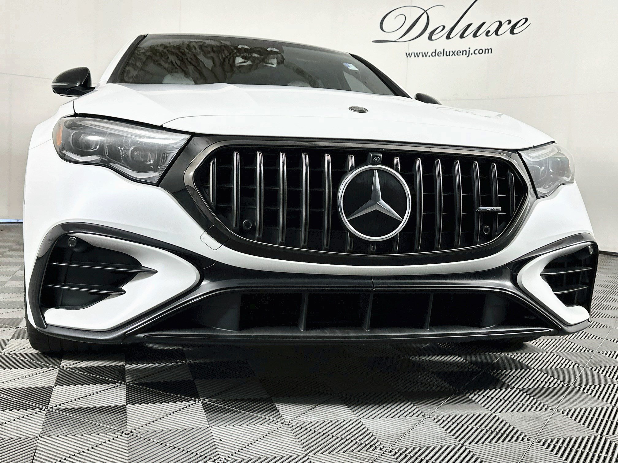 Used 2025 Mercedes-Benz E 53 AMG e 4MATIC Sedan image 29