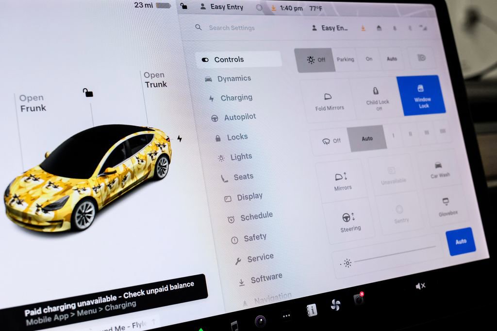 Used 2019 Tesla Model 3 Standard Range RWD image 35