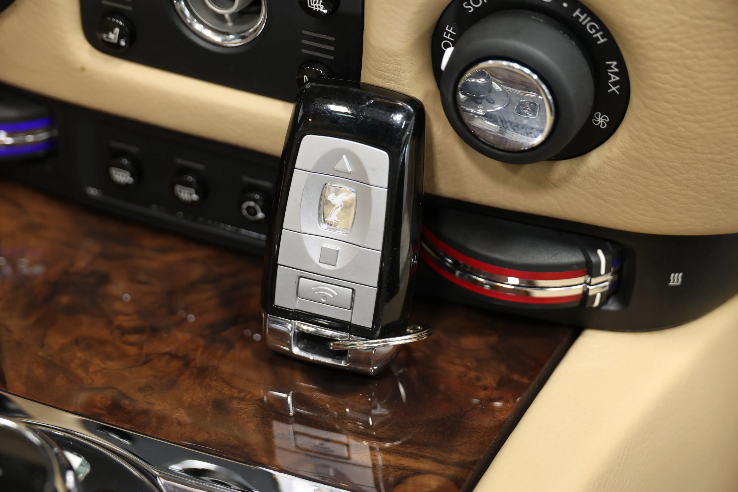 Used 2015 Rolls-Royce Ghost image 5