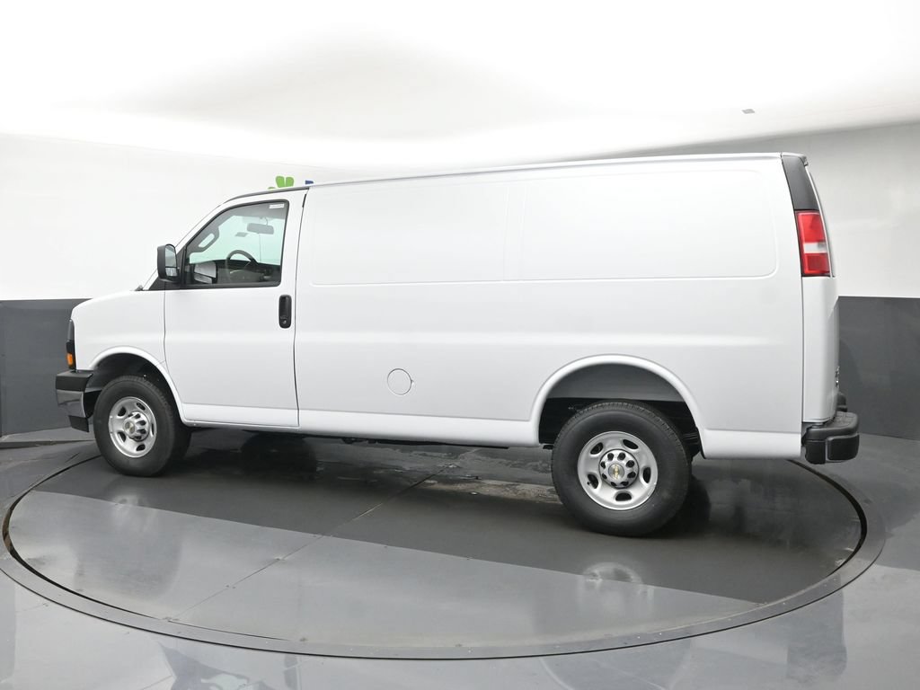New 2026 Chevrolet Express 2500 w/ Driver Convenience Package RWD image 20