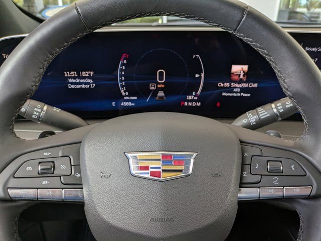 Used 2024 Cadillac XT4 Premium Luxury image 25