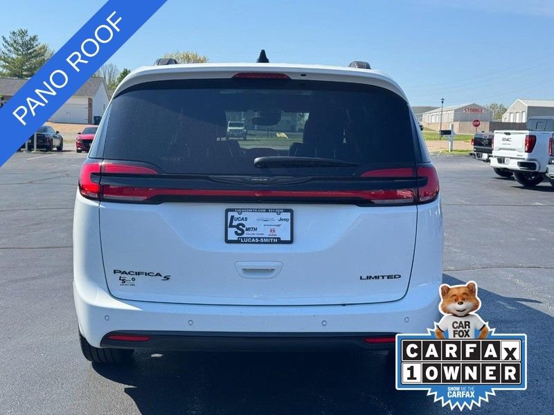 Used 2025 Chrysler Pacifica Limited image 5