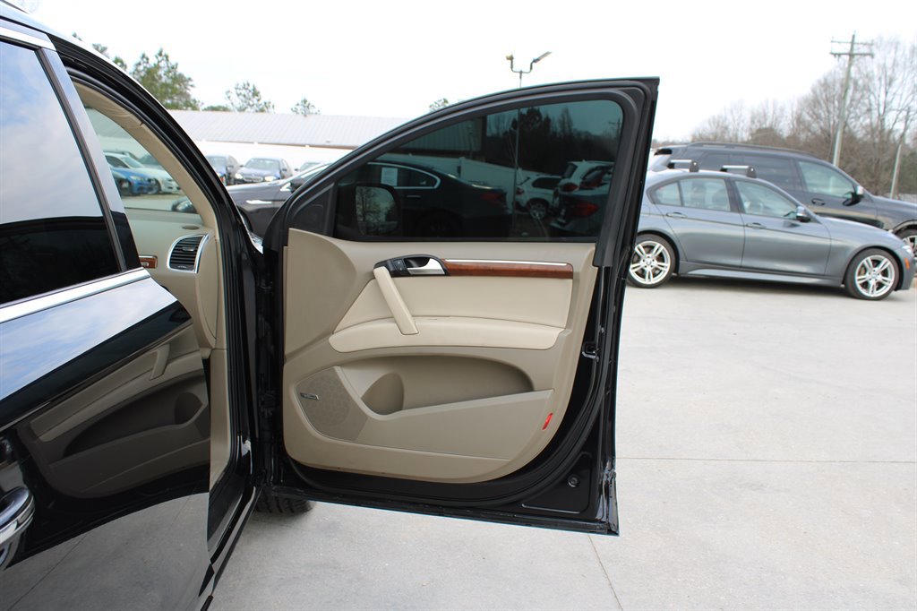 Used 2013 Audi Q7 TDI Prestige w/ Prestige Pkg image 35