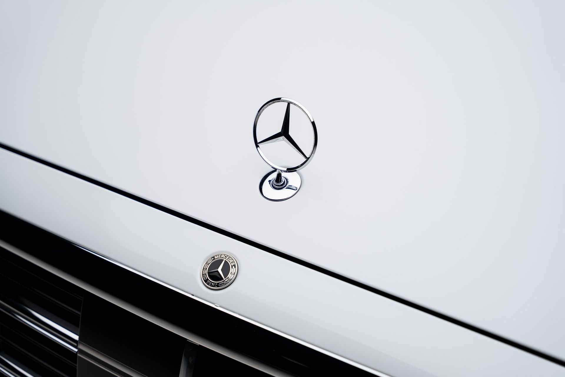 Used 2024 Mercedes-Benz S 580e 4MATIC Sedan w/ AMG Line image 13