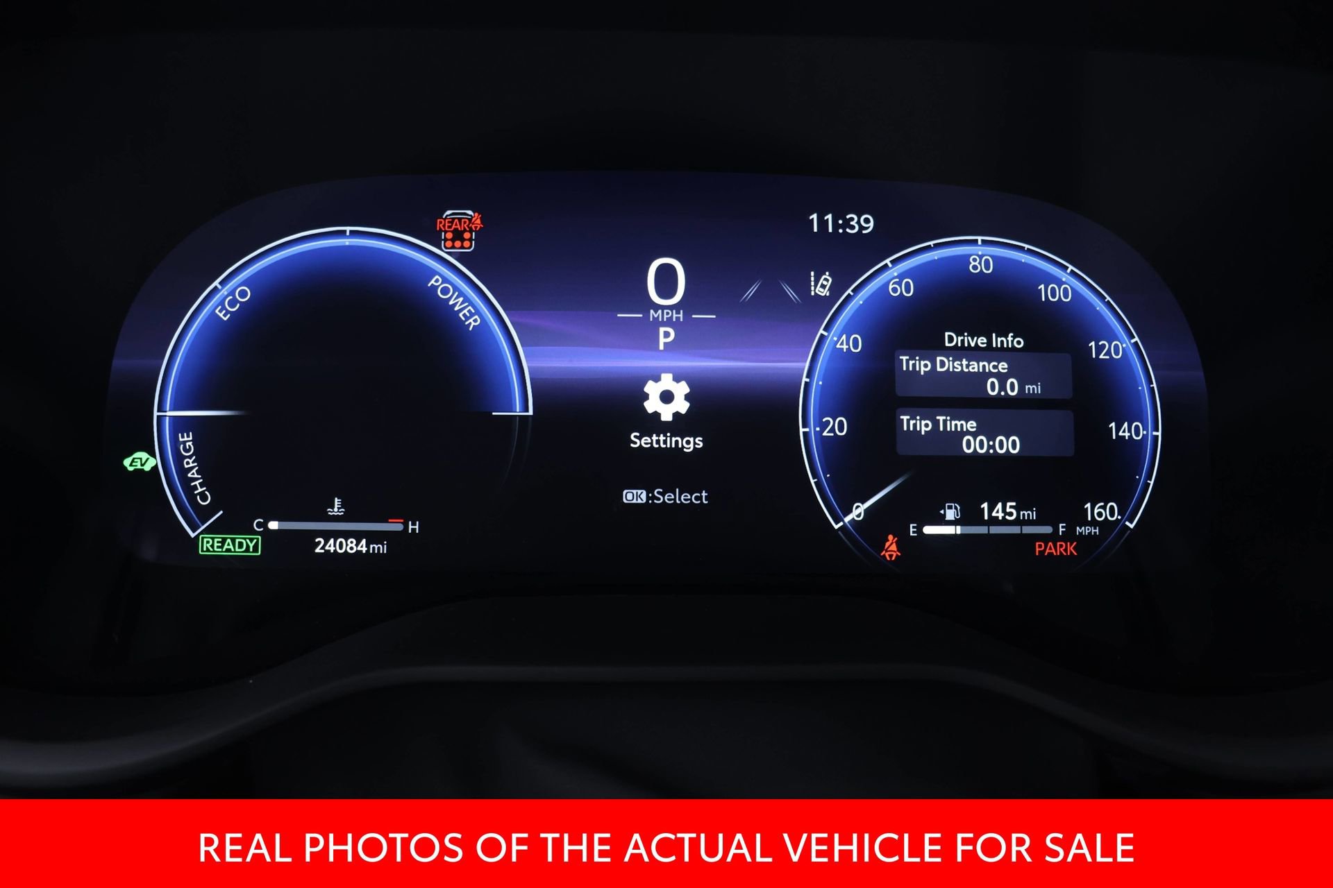 Certified 2025 Toyota Sienna XSE w/ XSE Plus Package FWD image 6