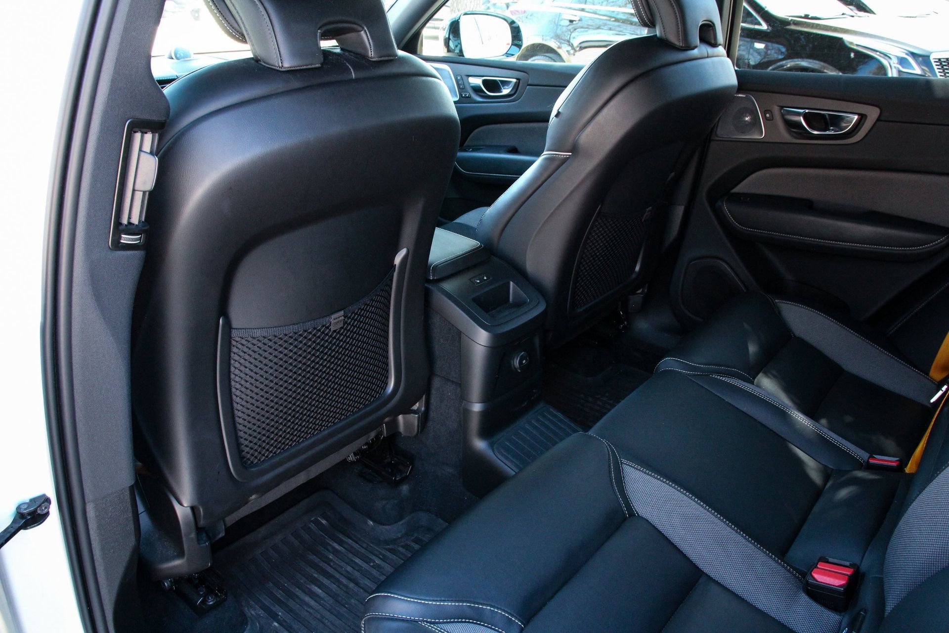 Used 2022 Volvo XC60 T8 Polestar w/ Protection Package Premier AWD/4WD image 35