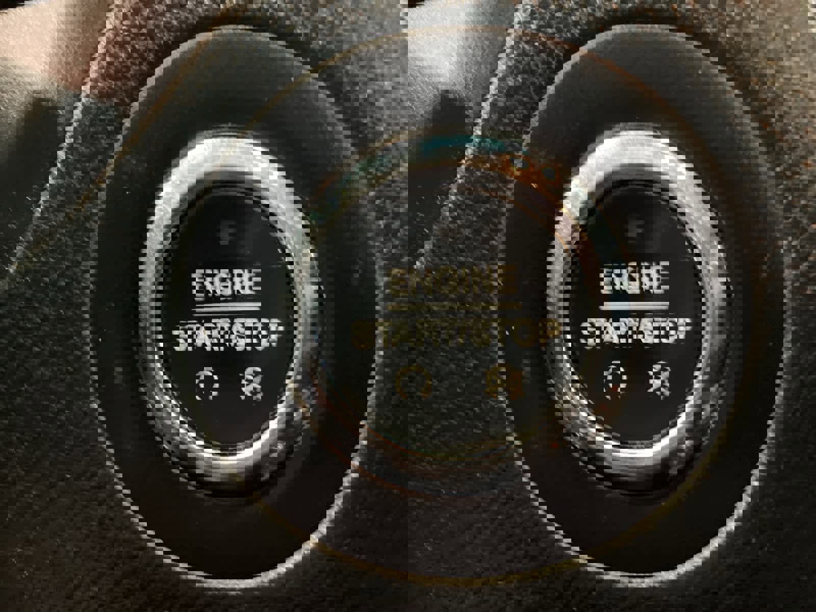 Used 2017 Ford Explorer XLT w/ Equipment Group 202A image 19