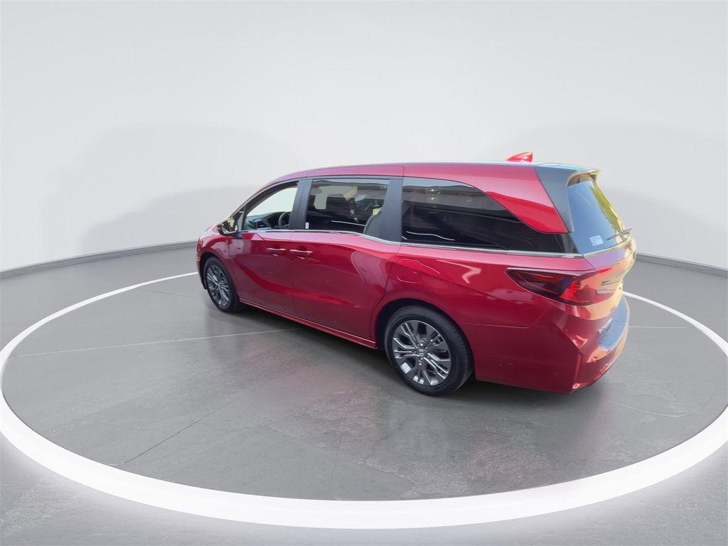 Used 2025 Honda Odyssey Touring image 6