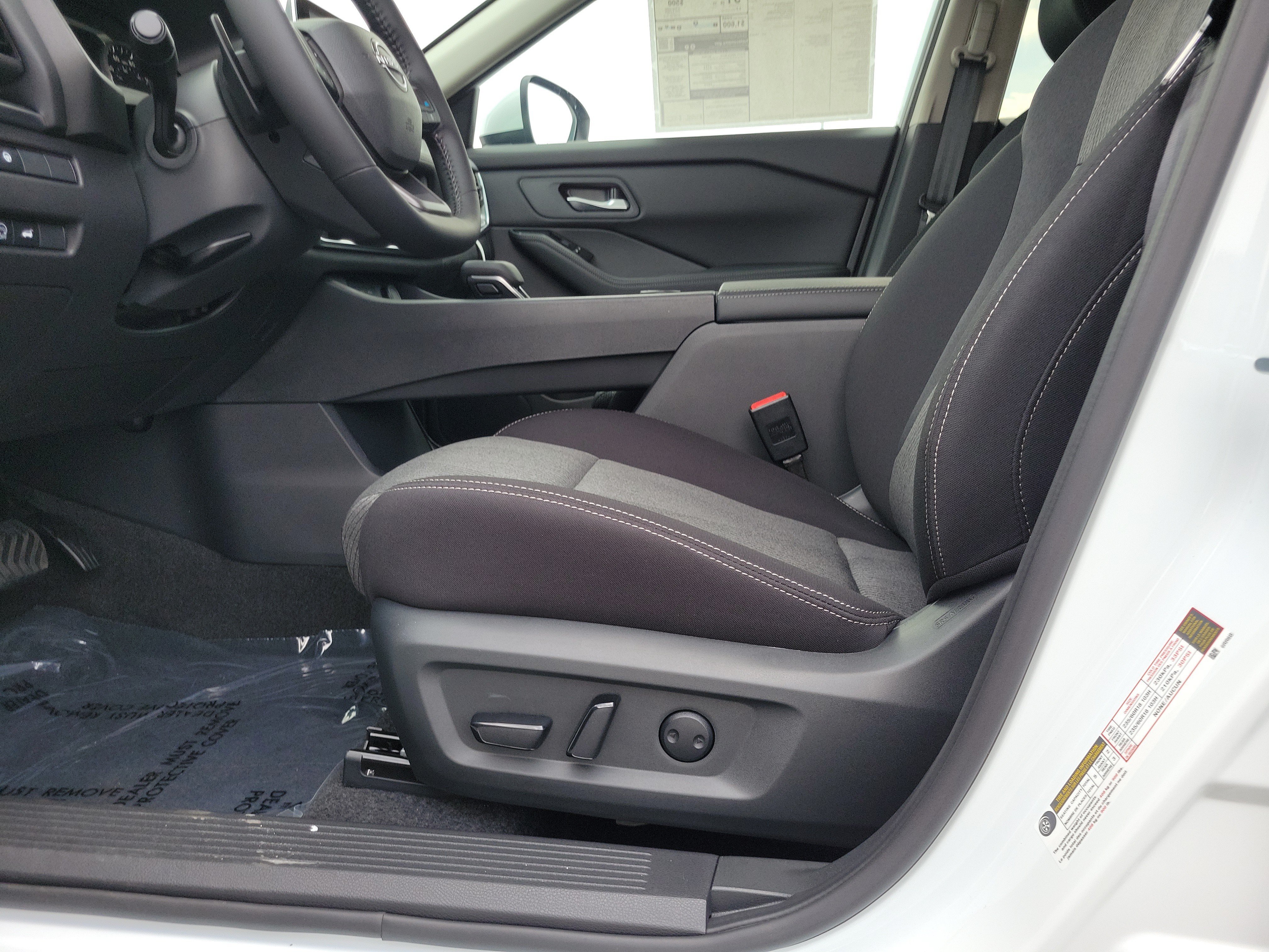 New 2026 Nissan Rogue SV w/ Cold Weather Package AWD/4WD image 16
