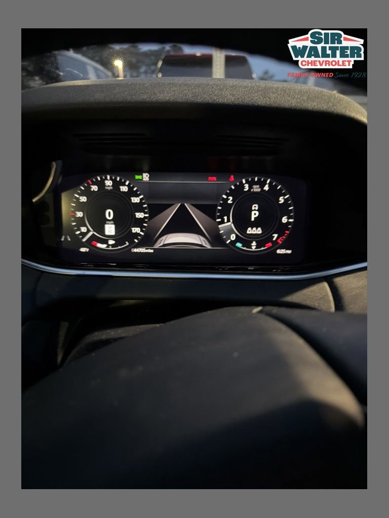 Used 2022 Land Rover Range Rover Evoque SE image 1