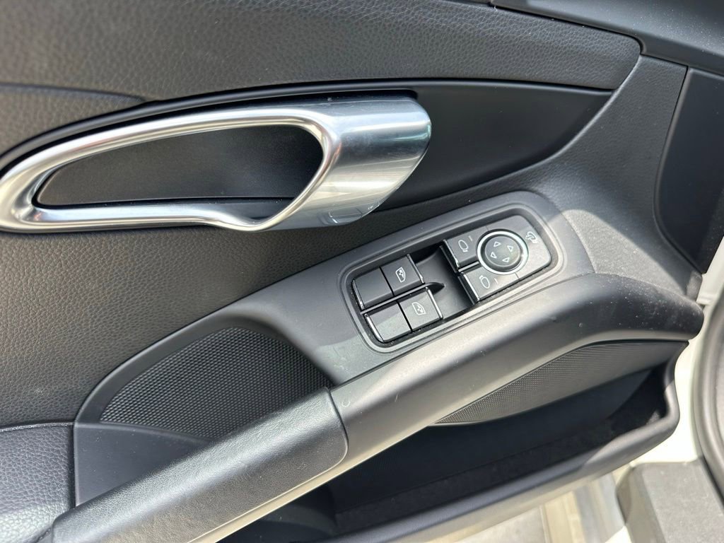 Certified 2025 Porsche 718 Cayman RWD image 20