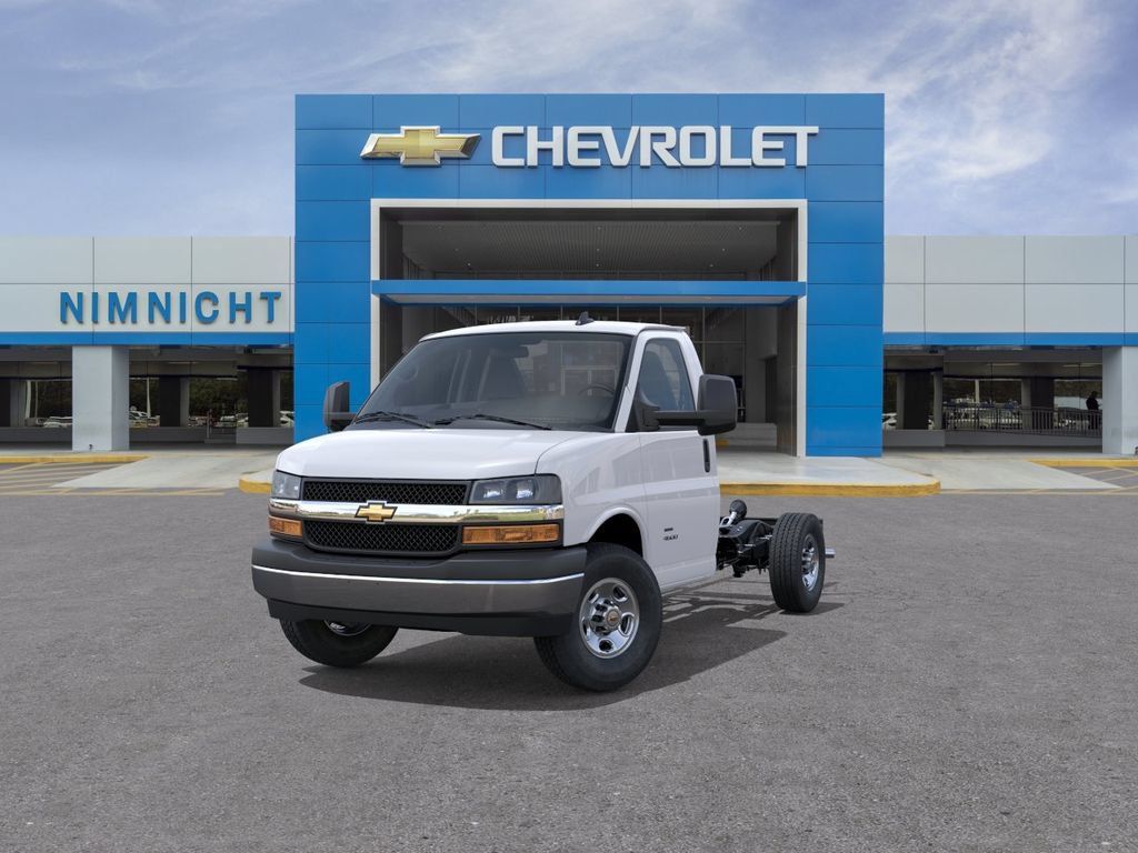 New 2026 Chevrolet Express 3500 w/ Power Convenience Package RWD image 8
