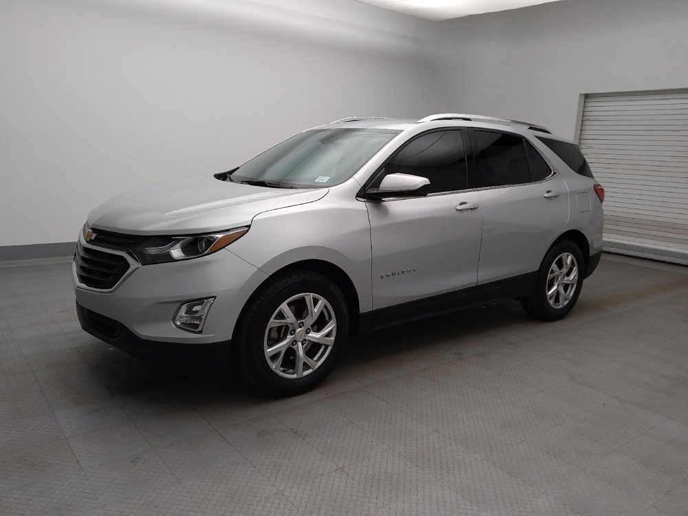 Used 2019 Chevrolet Equinox LT image 2