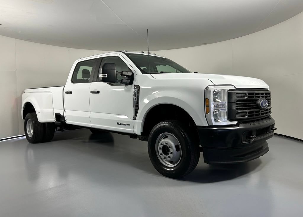 Used 2025 Ford F350 XL AWD/4WD image 1