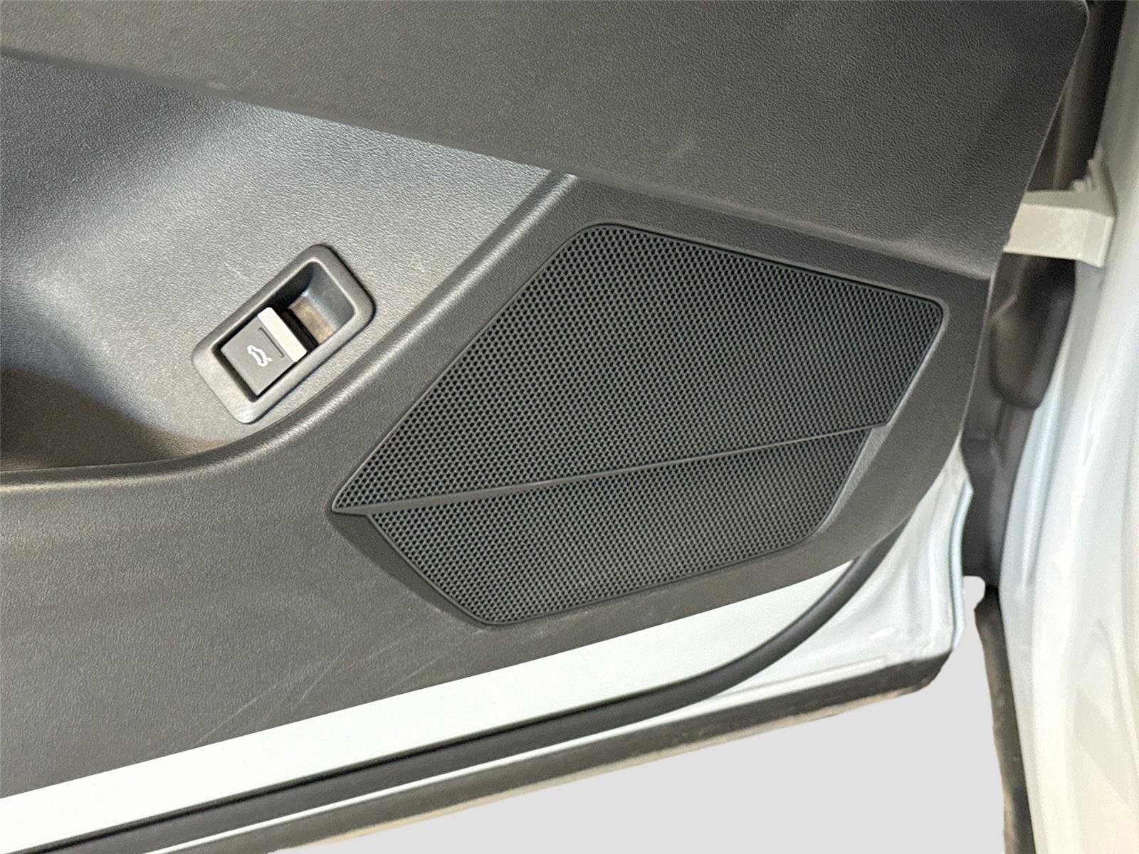 Certified 2025 Audi Q4 e-tron Premium w/ Convenience Package AWD/4WD image 19