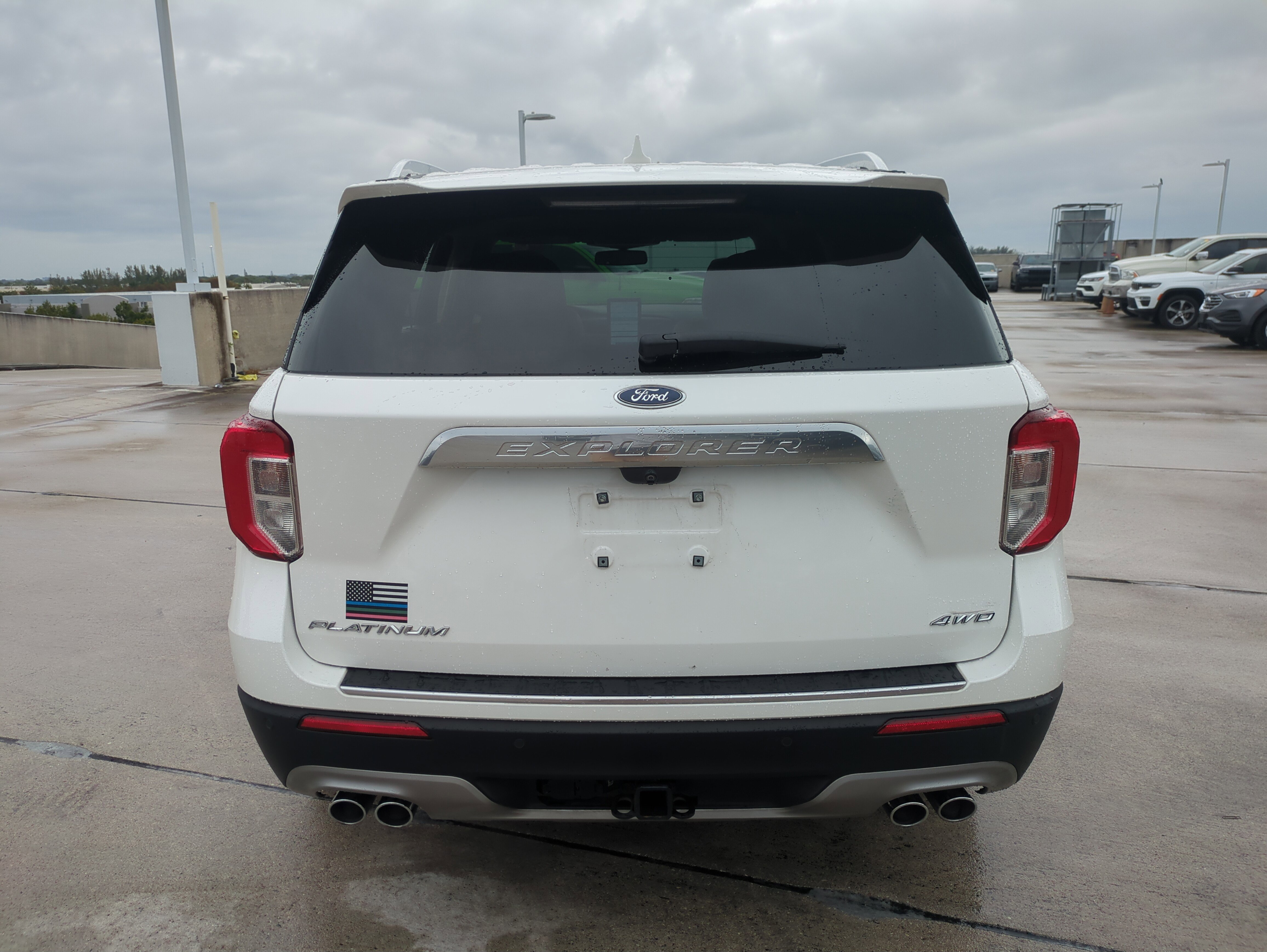 Used 2022 Ford Explorer Platinum w/ Equipment Group 601A image 6