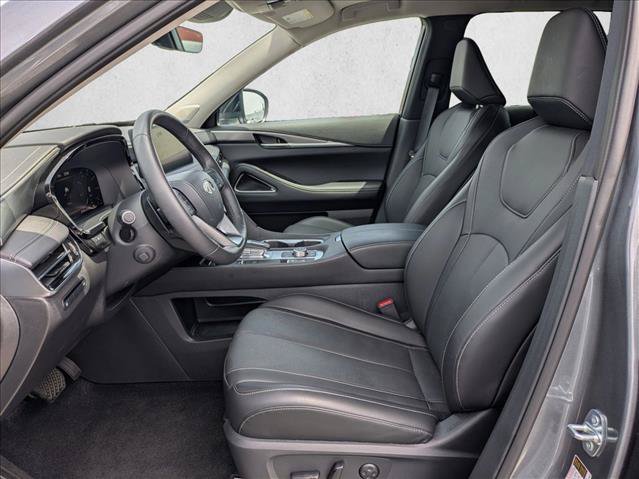 Certified 2026 INFINITI QX60 Luxe w/ Family Package FWD image 17