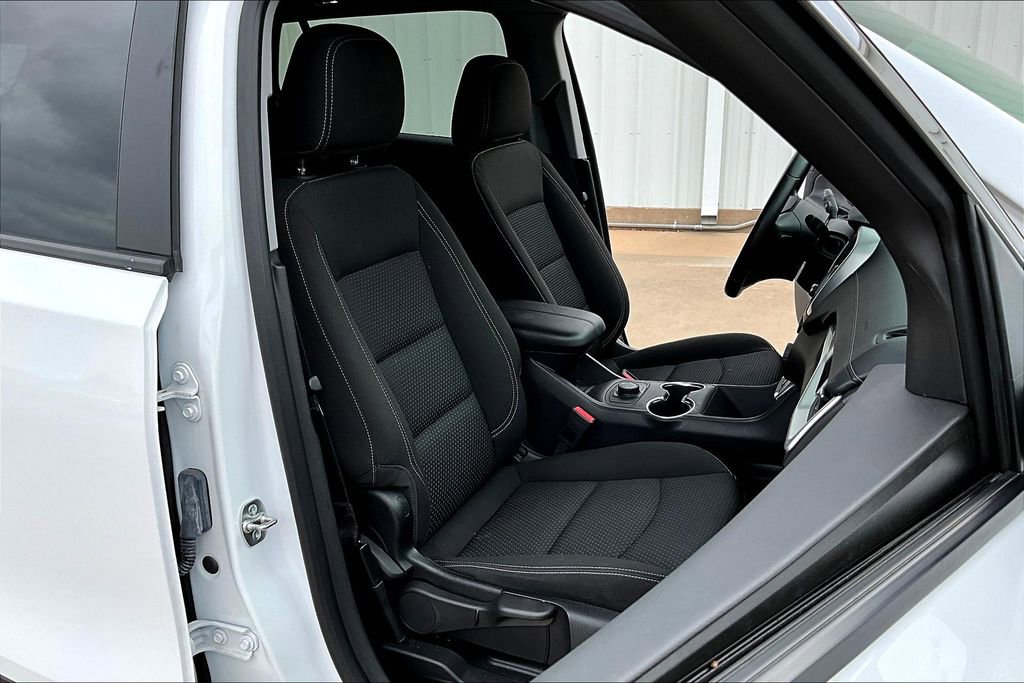 Used 2024 GMC Terrain SLE image 10