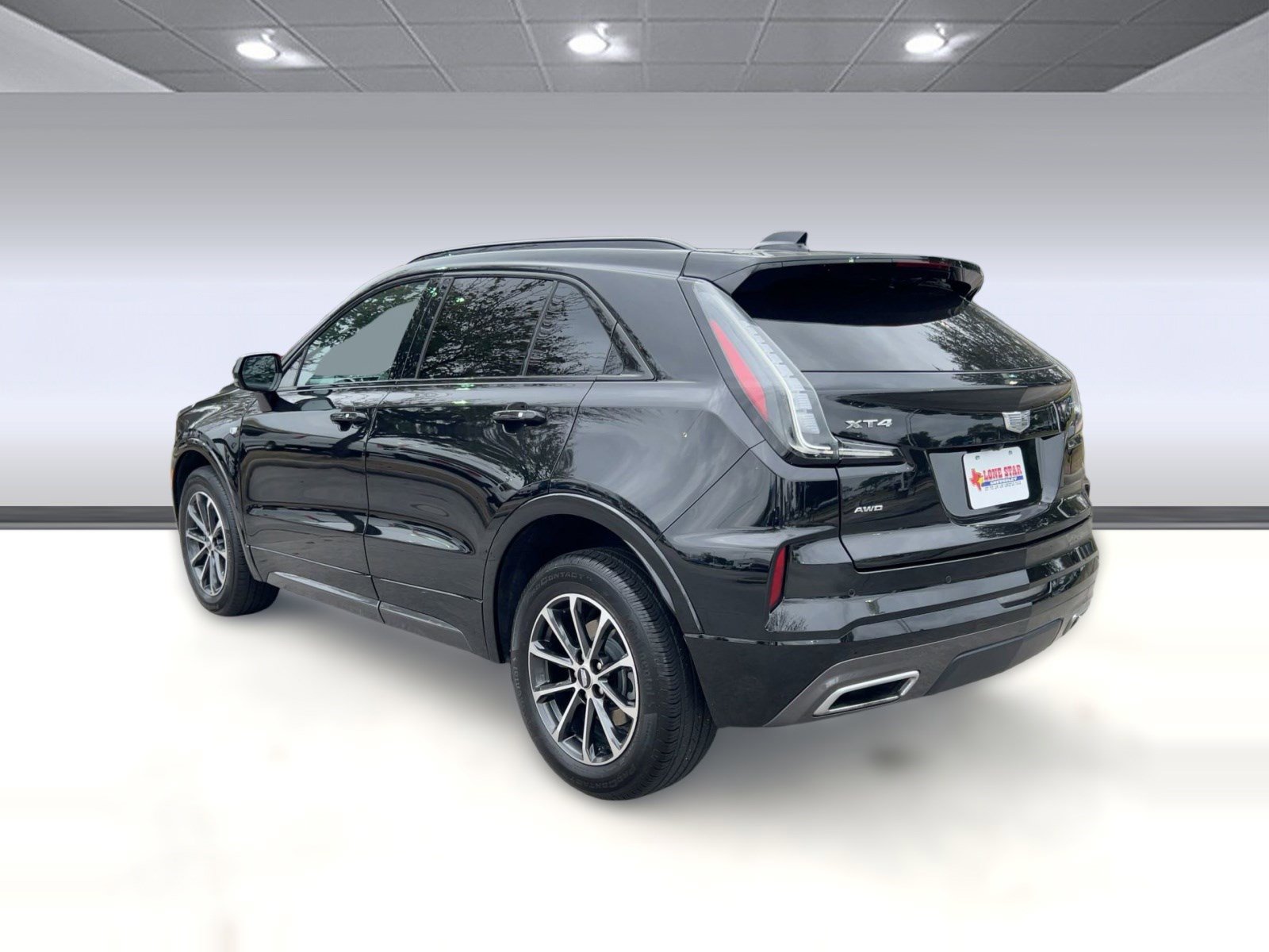 Used 2024 Cadillac XT4 Sport w/ Cold Weather Package image 3