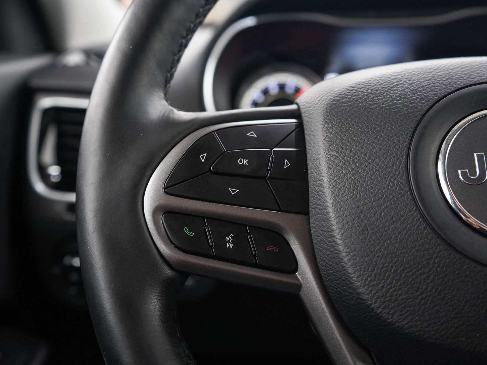 Used 2020 Jeep Cherokee Limited AWD/4WD image 27