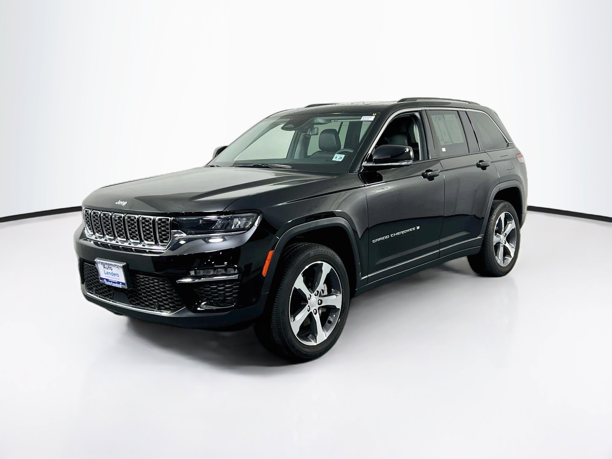 Used 2023 Jeep Grand Cherokee Limited w/ Luxury Tech Group II