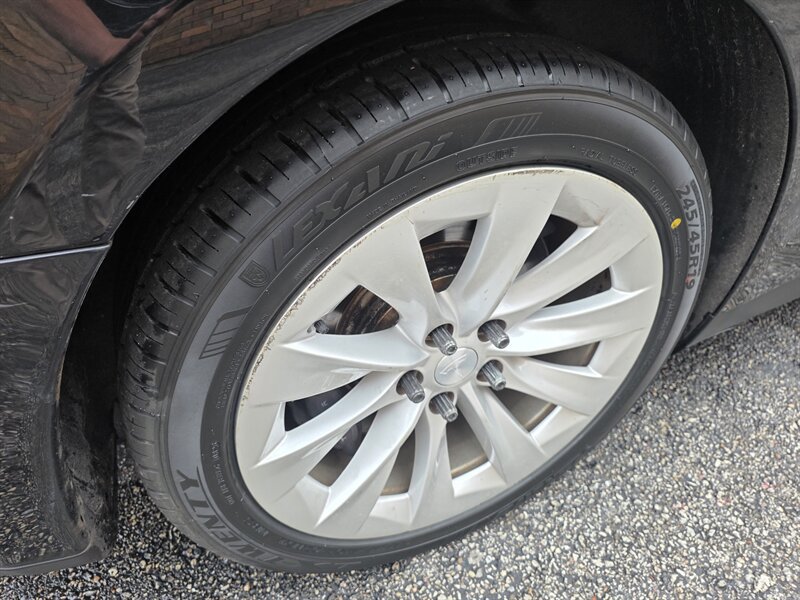 Used 2012 Tesla Model S Signature Performance RWD image 35