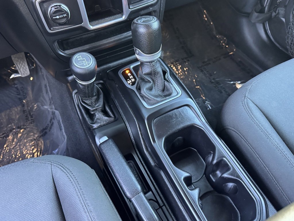 Used 2018 Jeep Wrangler Unlimited Sport image 24