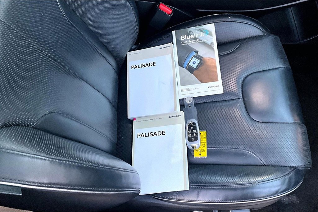 Used 2023 Hyundai Palisade Calligraphy w/ Cargo Package image 10