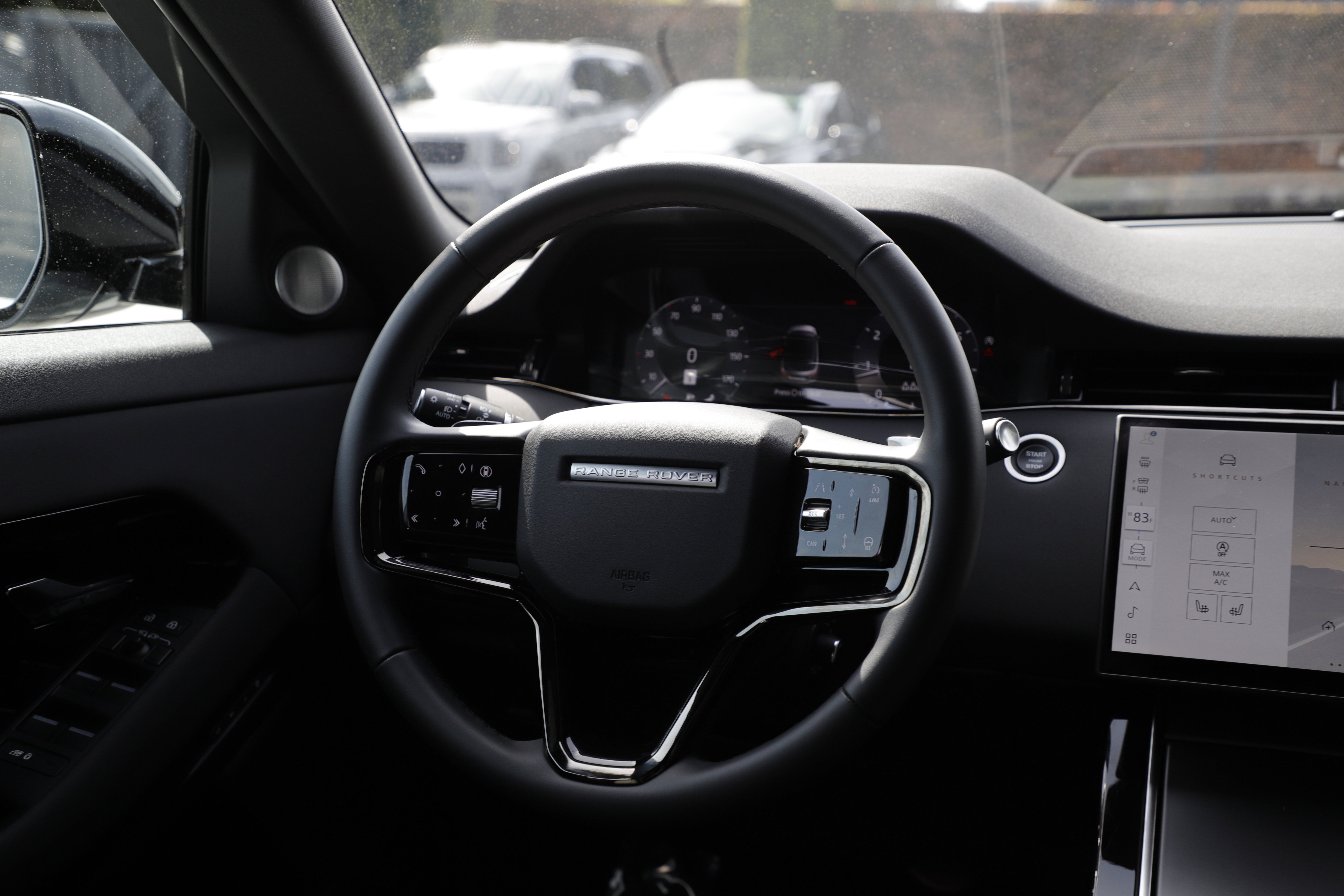 Certified 2025 Land Rover Range Rover Evoque Dynamic SE image 16