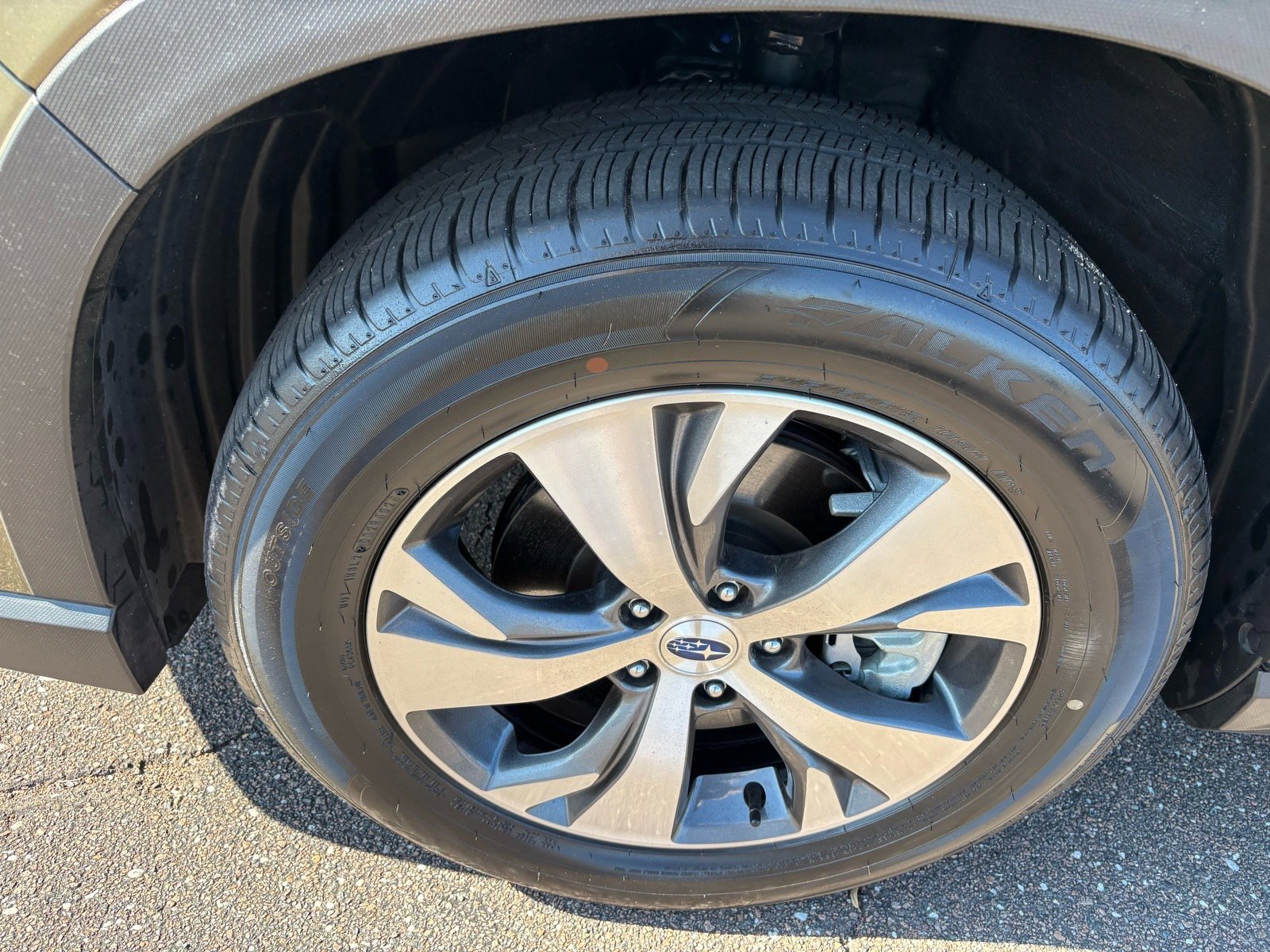 Used 2025 Subaru Ascent Premium w/ Premium Package image 10