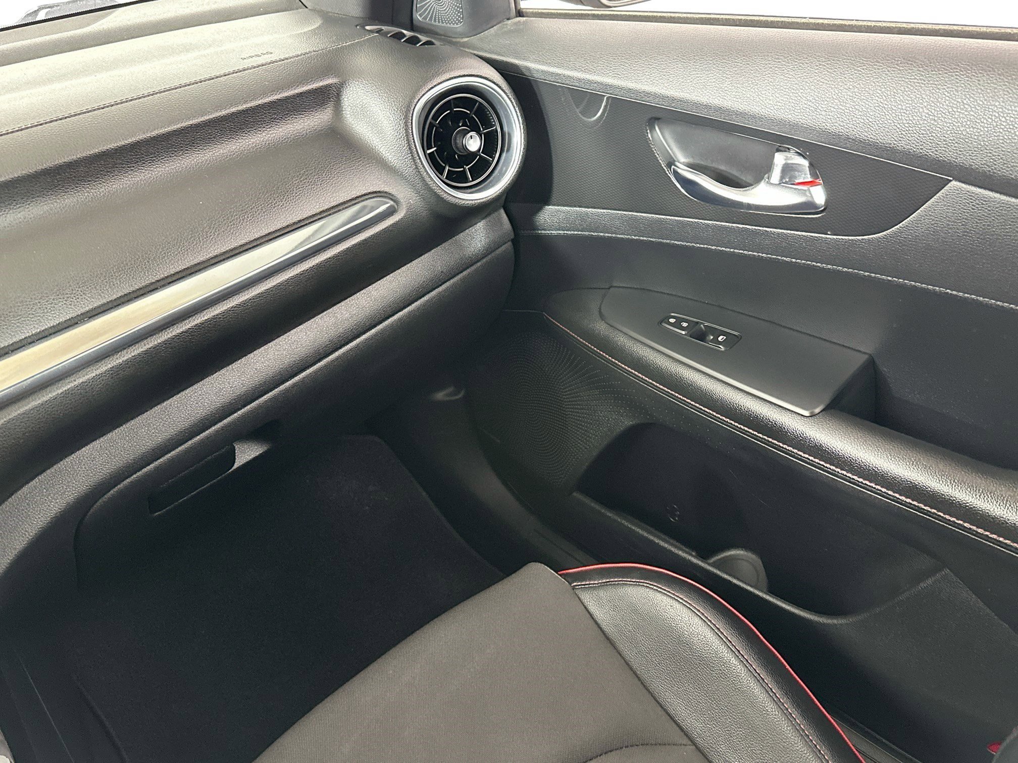 Used 2020 Kia Forte GT FWD image 22