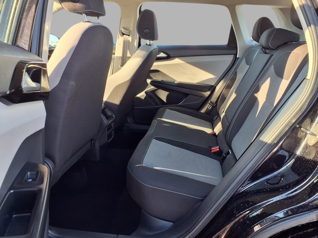 Used 2024 Volkswagen Taos S image 22