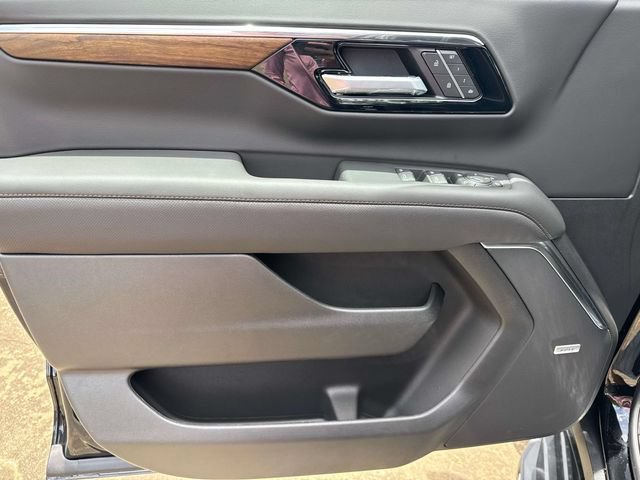 New 2026 Chevrolet Tahoe High Country w/ Sun And Tow Package AWD/4WD image 23