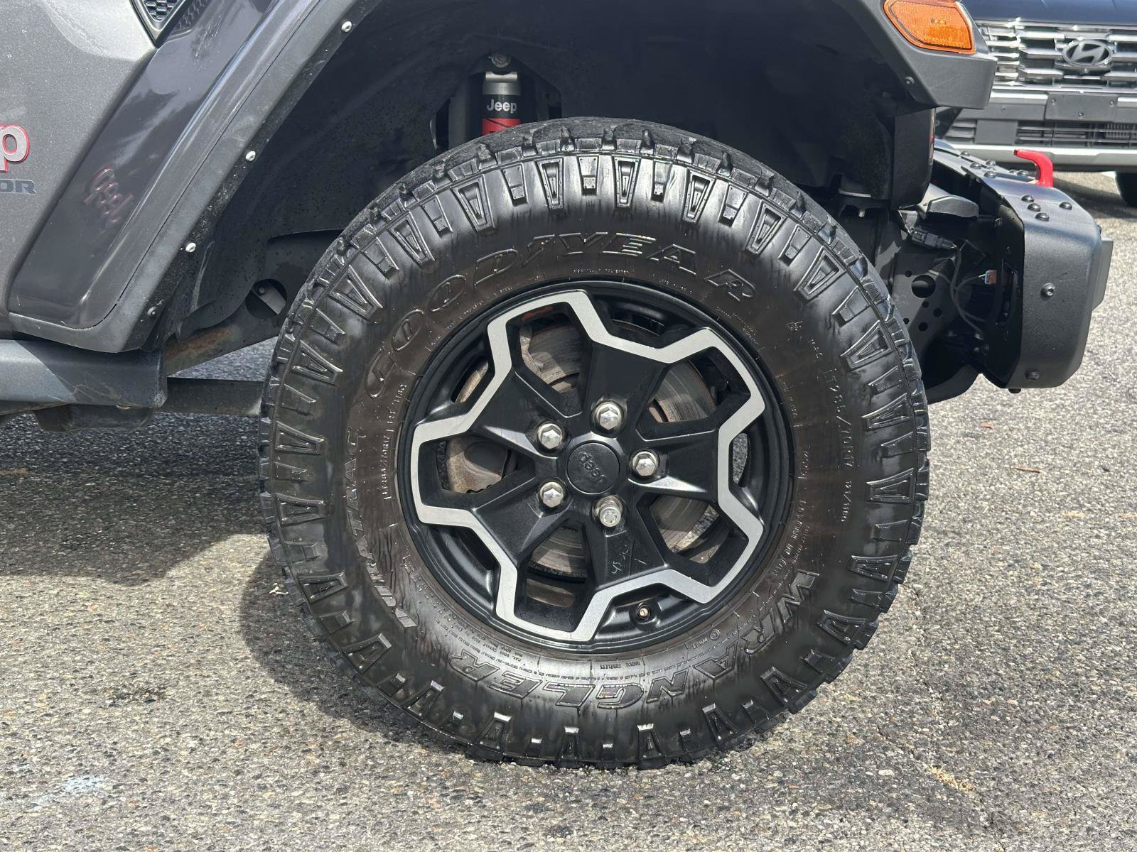 Used 2021 Jeep Gladiator Rubicon AWD/4WD image 10