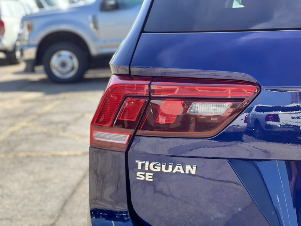 Used 2021 Volkswagen Tiguan SEL AWD/4WD image 11