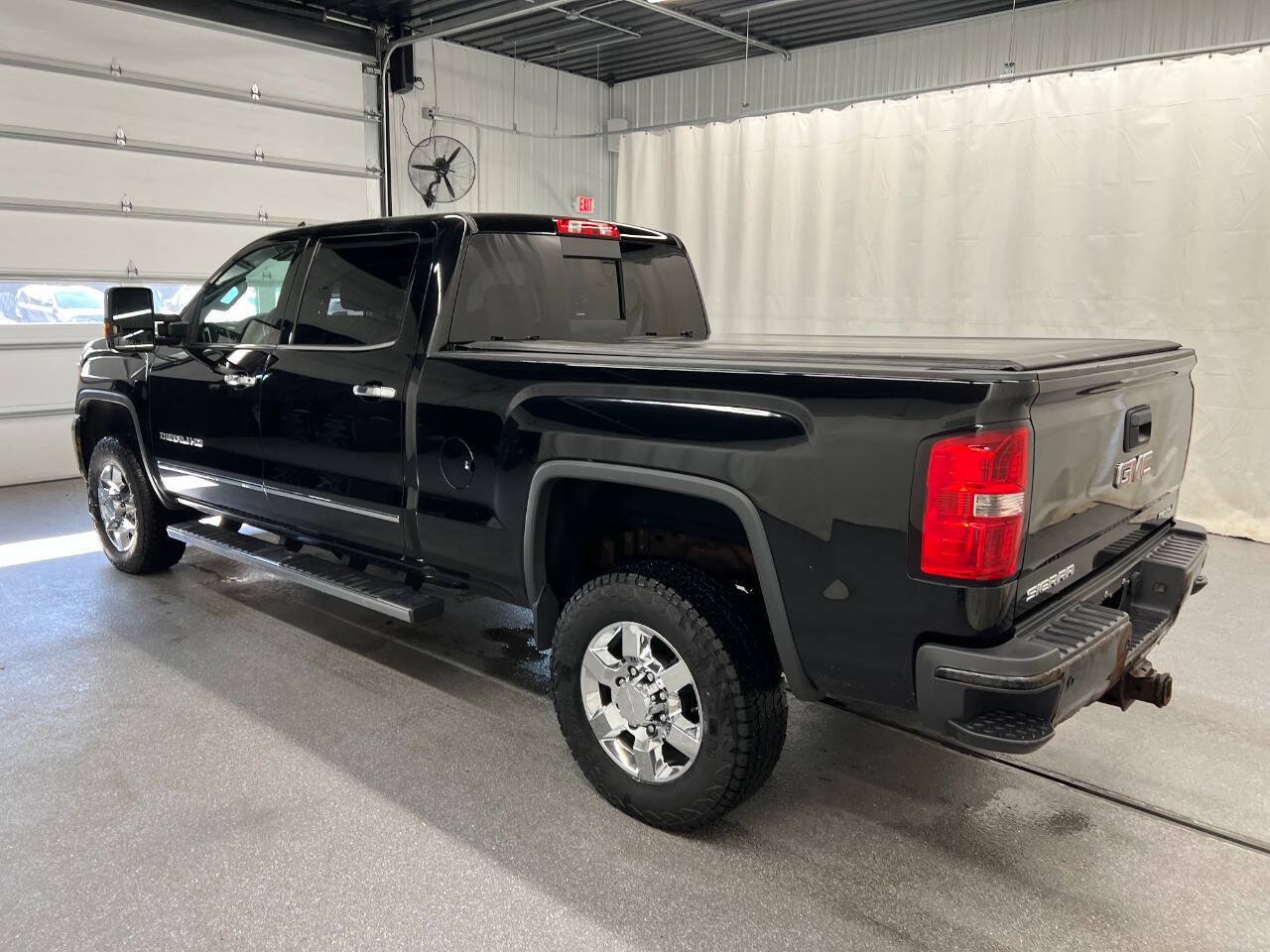 Used 2015 GMC Sierra 3500 Denali w/ Duramax Plus Package AWD/4WD image 6