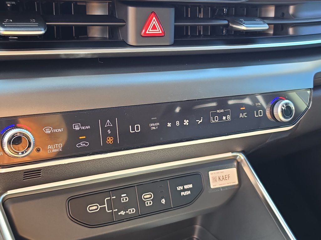 New 2027 Kia Carnival EX FWD image 26