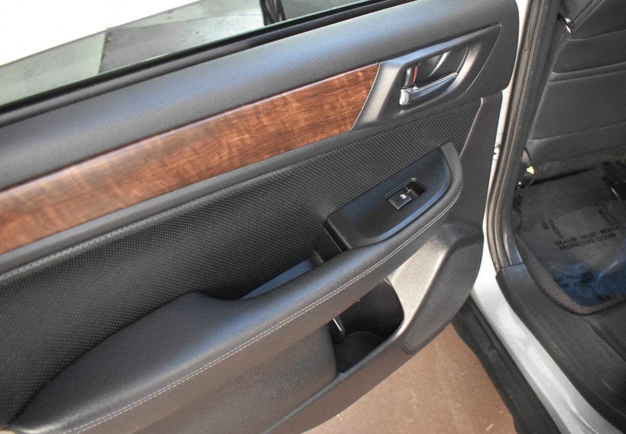 Used 2016 Subaru Outback 3.6R Limited image 42