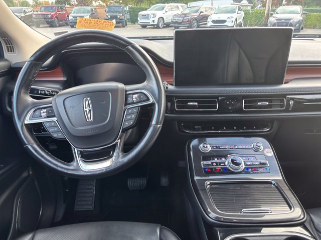 Used 2023 Lincoln Nautilus Reserve AWD/4WD image 13