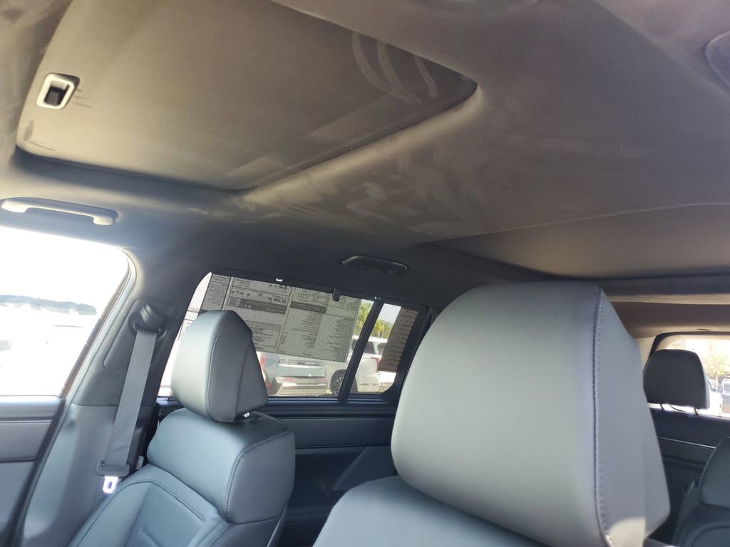 New 2025 Hyundai Santa Fe Calligraphy image 8