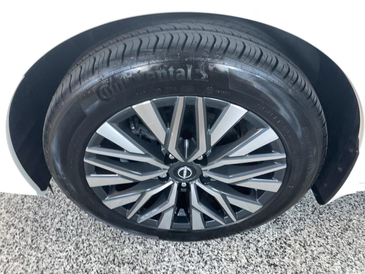 Used 2024 Nissan Altima 2.5 SV w/ SV Premium Package image 5