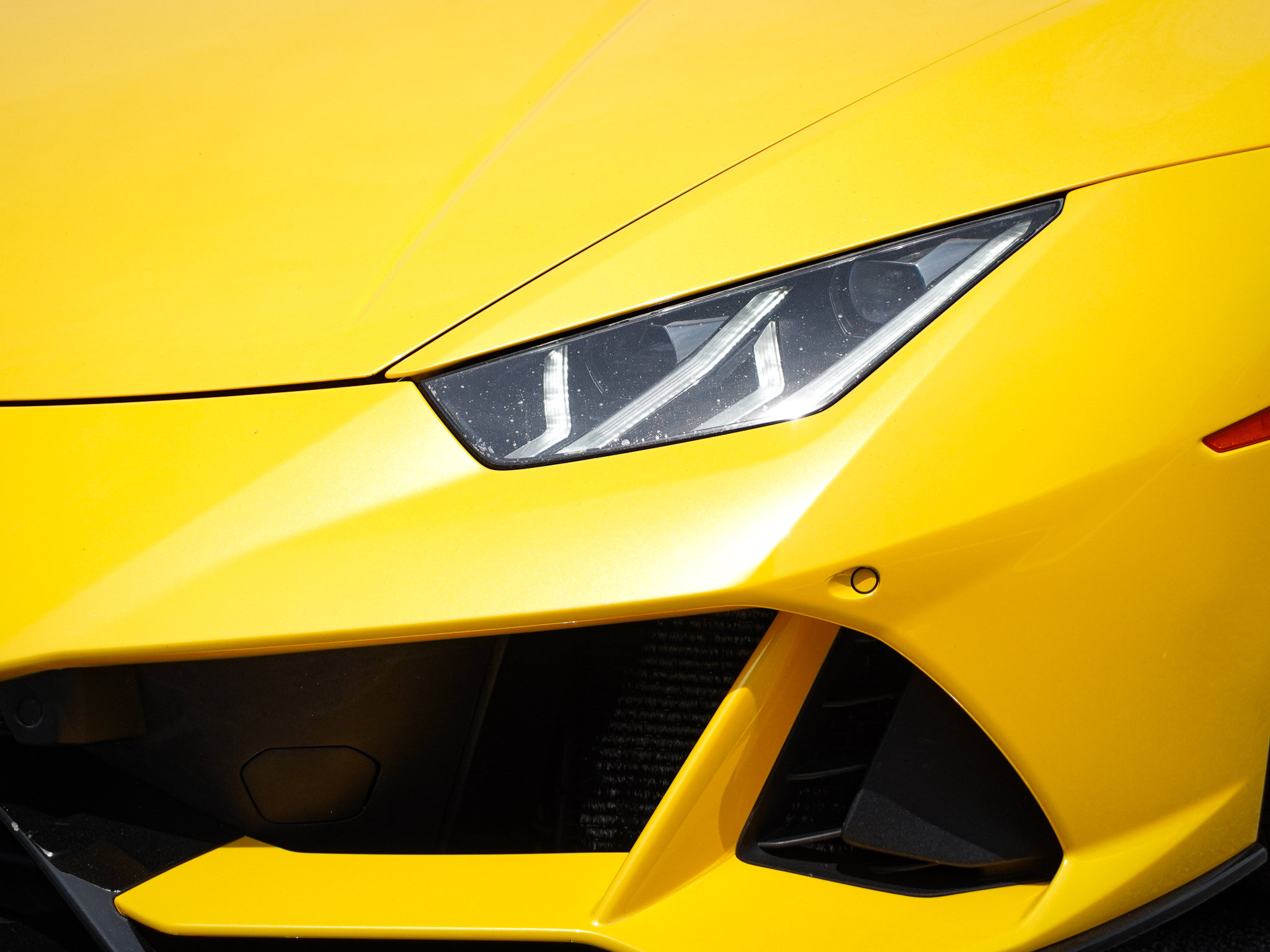Used 2020 Lamborghini Huracan EVO AWD/4WD image 6