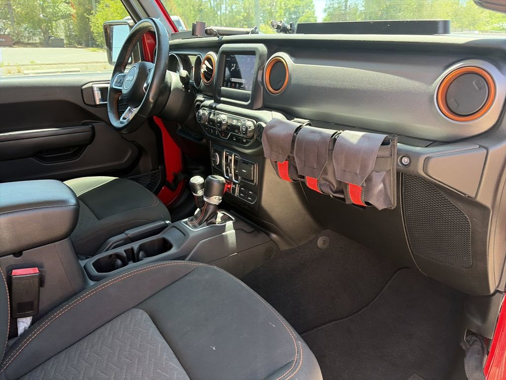 Used 2021 Jeep Gladiator Mojave w/ Trailer Tow Package AWD/4WD image 33