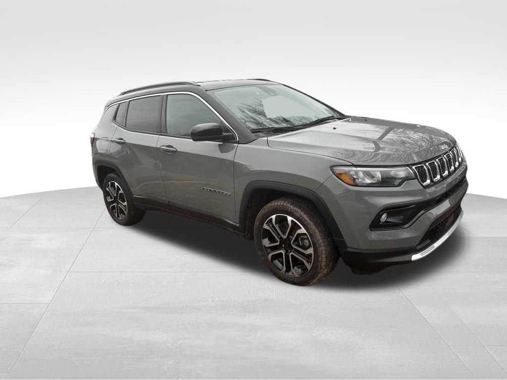 Used 2024 Jeep Compass Limited image 4