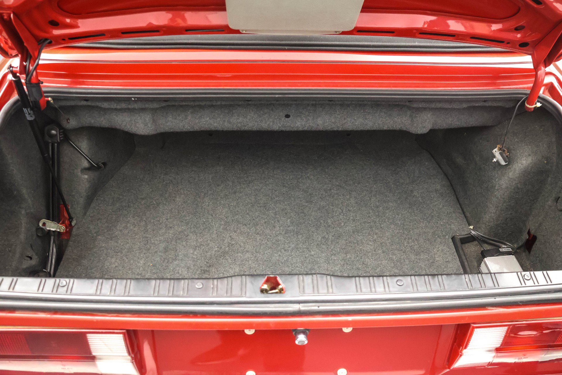 Used 1987 BMW 325i Convertible image 18