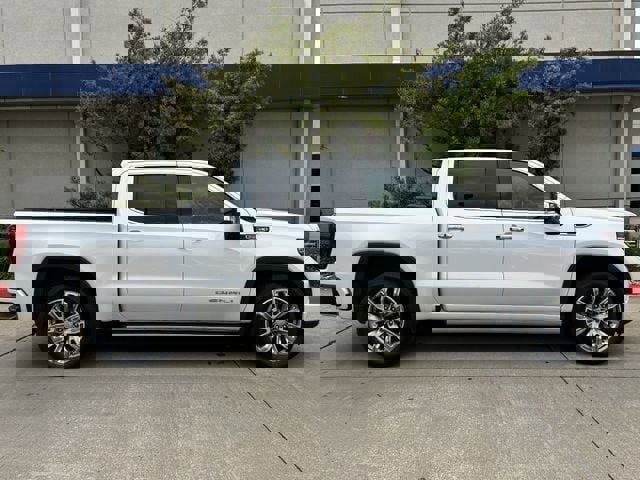 Used 2022 GMC Sierra 1500 Denali w/ Denali Reserve Package AWD/4WD image 3