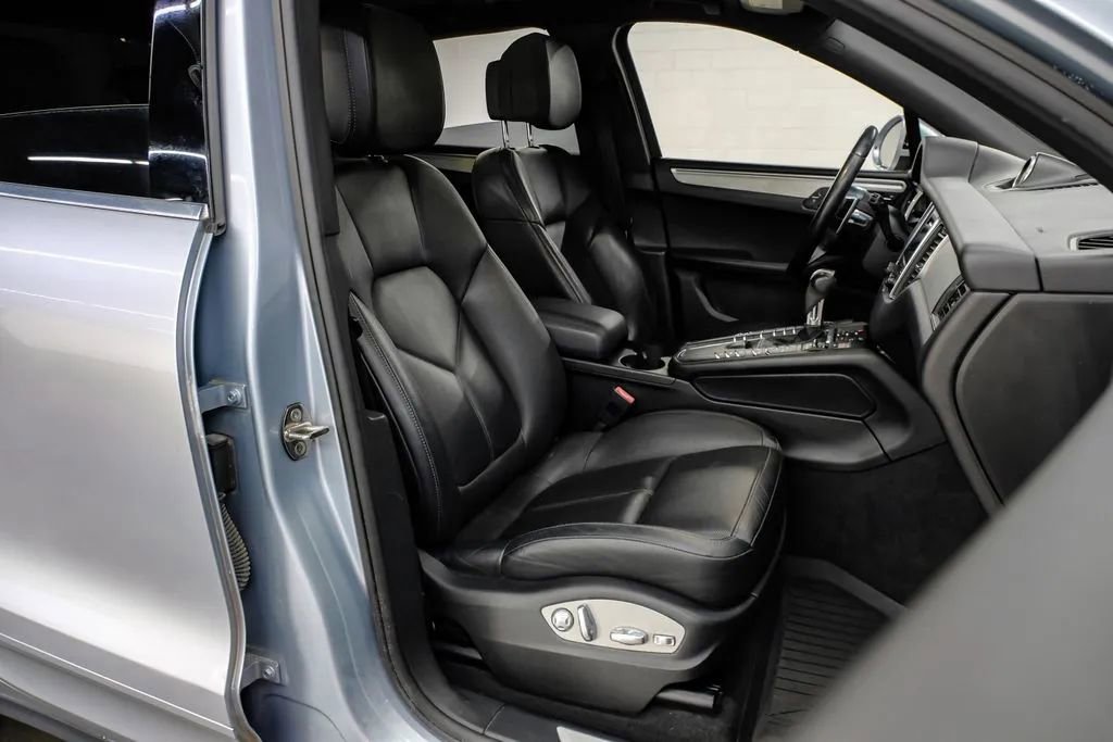 Used 2017 Porsche Macan S AWD/4WD image 42