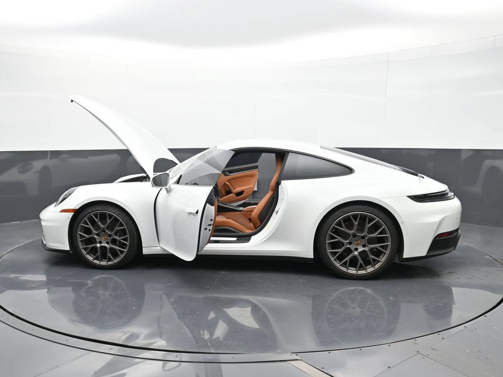 Certified 2025 Porsche 911 Carrera RWD image 26