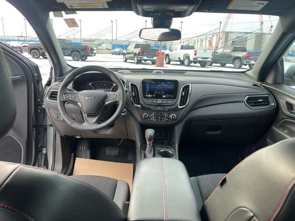 Used 2023 Chevrolet Equinox RS image 17