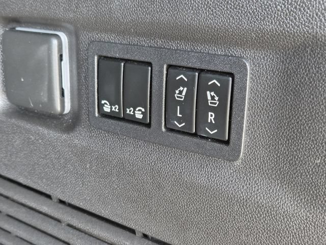Used 2021 GMC Yukon XL SLT w/ SLT Premium Package AWD/4WD image 10